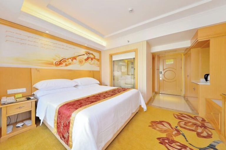 Bedroom 3, Vienna Hotel (Shenzhen Gushu Metro Station), Shenzhen