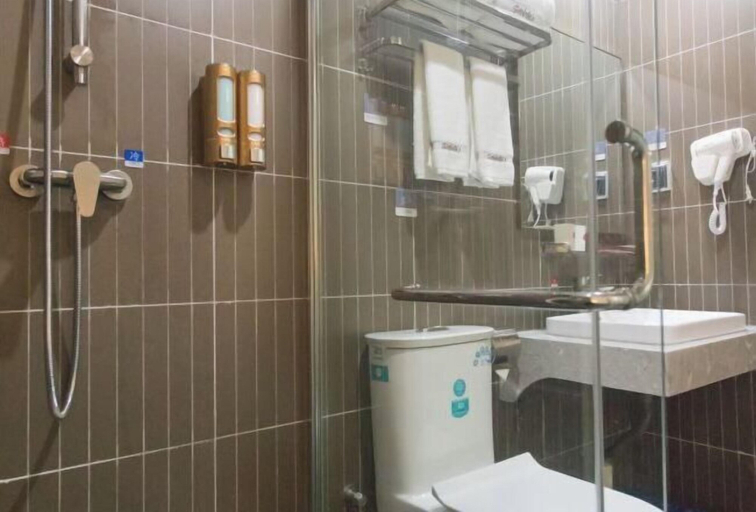 Bathroom 4, Shangkeyou Chain Hotel (Xinxing Shidai Plaza), Yunfu