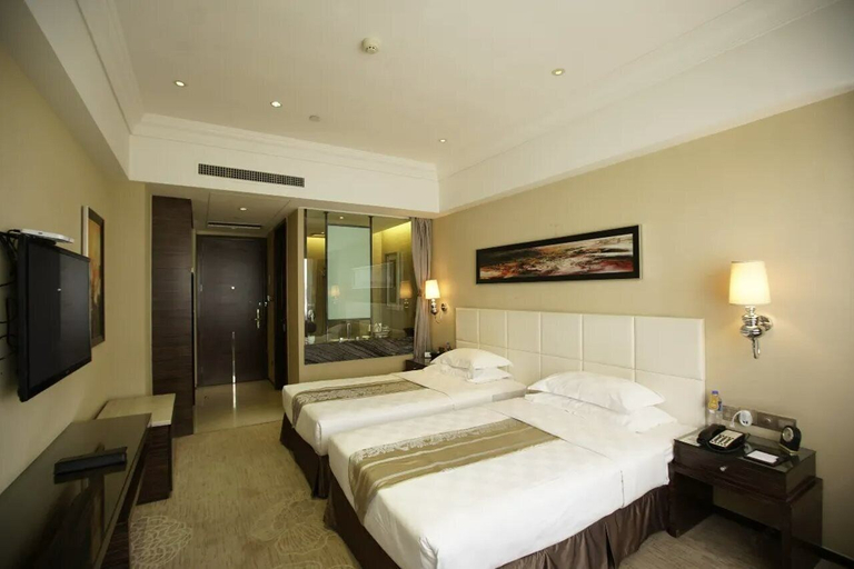 Bedroom 3, Central Hotel, Qinhuangdao