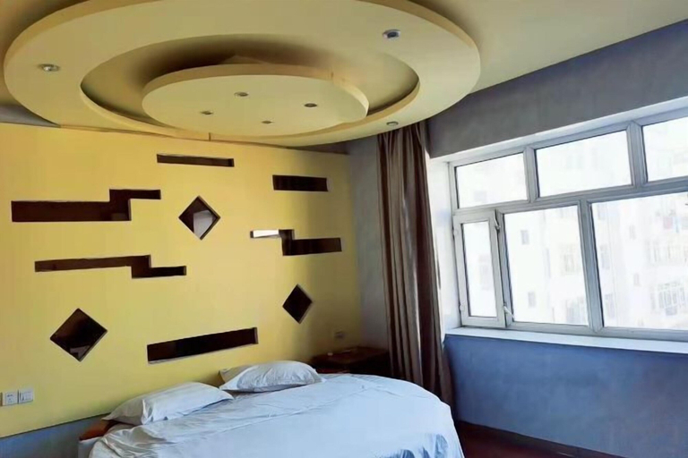 Bedroom 2, Xiaohonglou Hotel, Luohe, Qiqihar