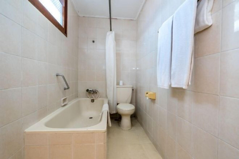Bathroom 6
