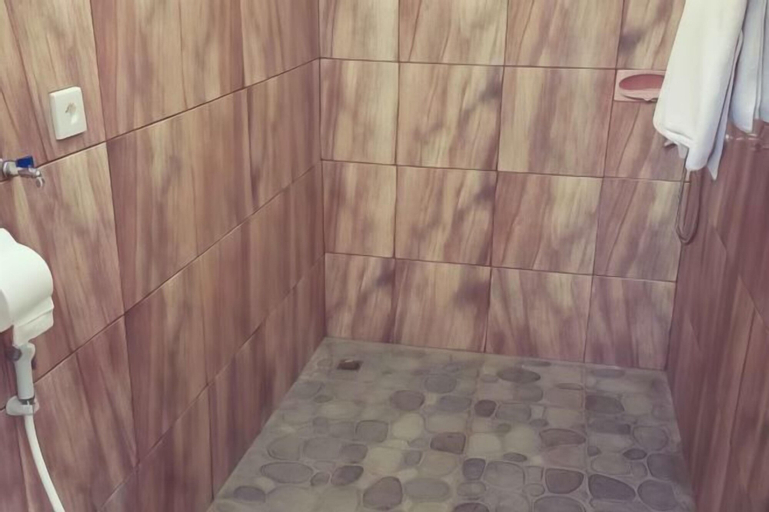 Bathroom 3