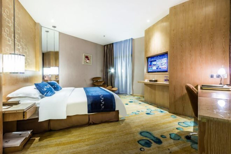 Bedroom 3, Meilin Hotel, Huzhou