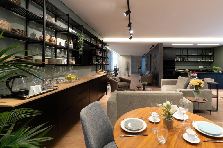 Food & Drinks 5, VOTRE Hotel, Kasrouane