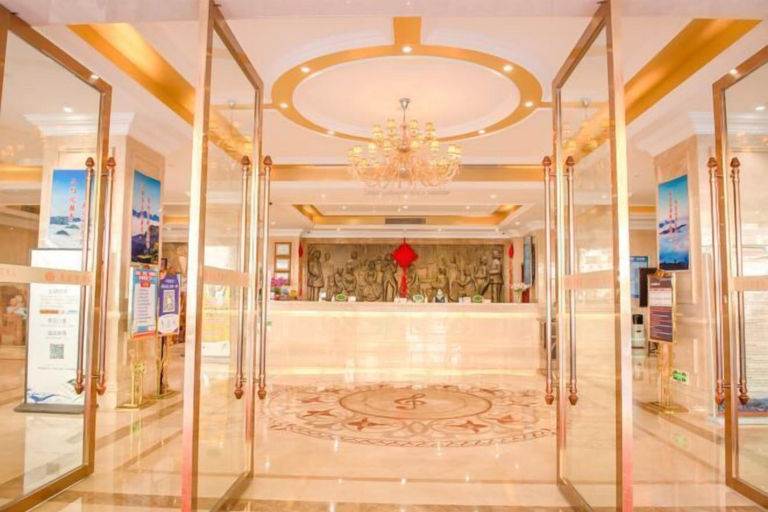 Others 3, Vienna Hotel (Fengshan), Hechi