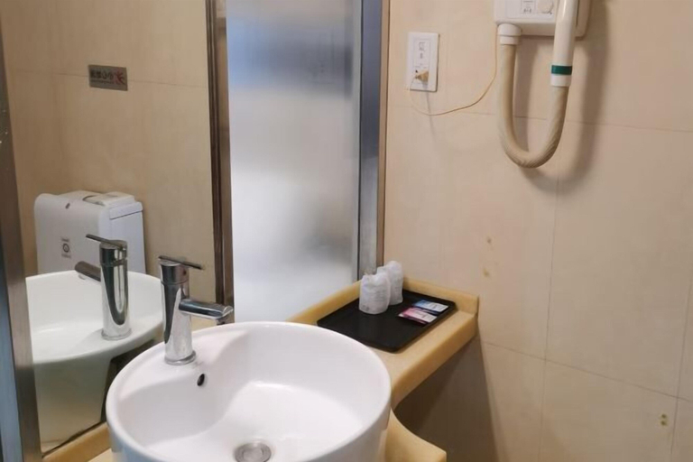Bathroom 4, Yanglin Hotel, Shuangyashan