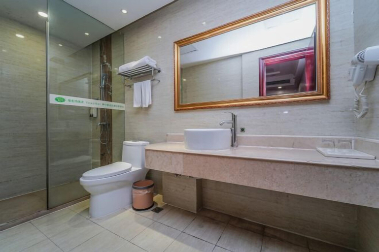 Bathroom 9