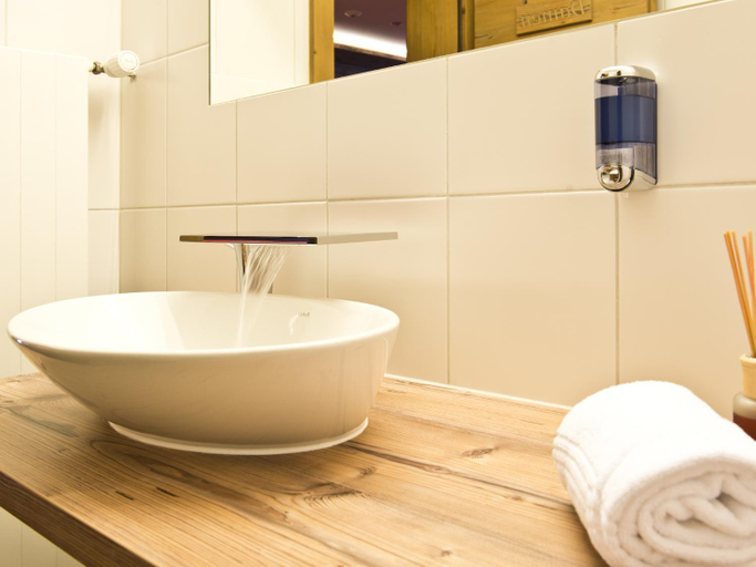 Bathroom 3, Hotel Plateau Rosa, Visp