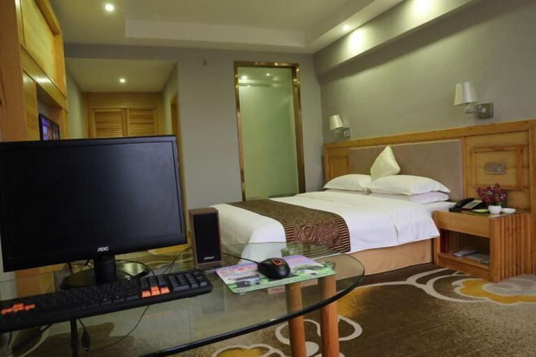 Bedroom 3, Jin Zhou Hotel, Hechi