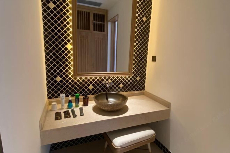 Bathroom 4, Qianshen Hotel, Suzhou