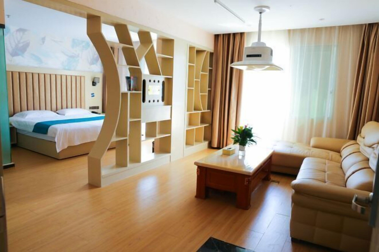 Bedroom 2, Jing Chen Holiday Hotel (Xilin Yingbin Road), Baise