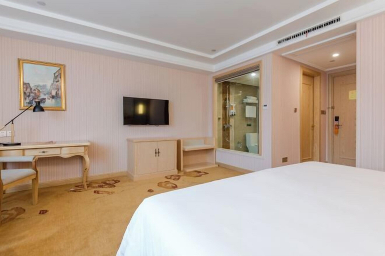 Bedroom 3, Vienna International Hotel (Chizhou High‑Speed Railway Station, ), Chizhou