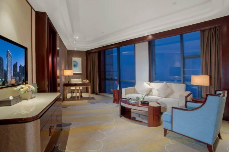 Grand New Century Hotel, Yichun