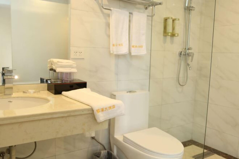 Bathroom 4, Silvery Waterfall Hotel, Zhaotong