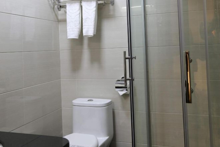 Bathroom 3, Hong Xin Business Hotel, Guangzhou