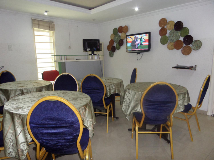 Food & Drinks 4, Suite 29, Ikeja