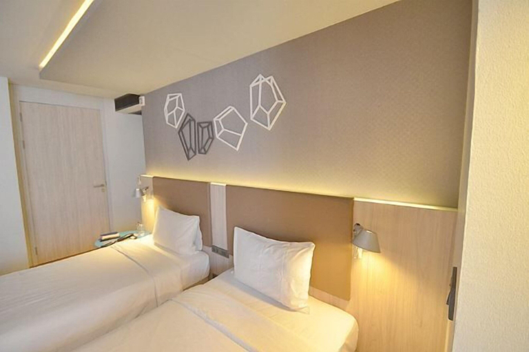 Bedroom 13