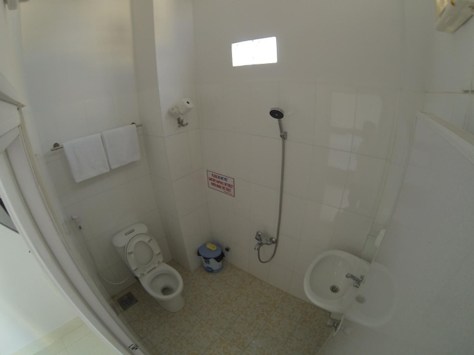 Bathroom, Thanh Ha Guesthouse, Ninh Kiều