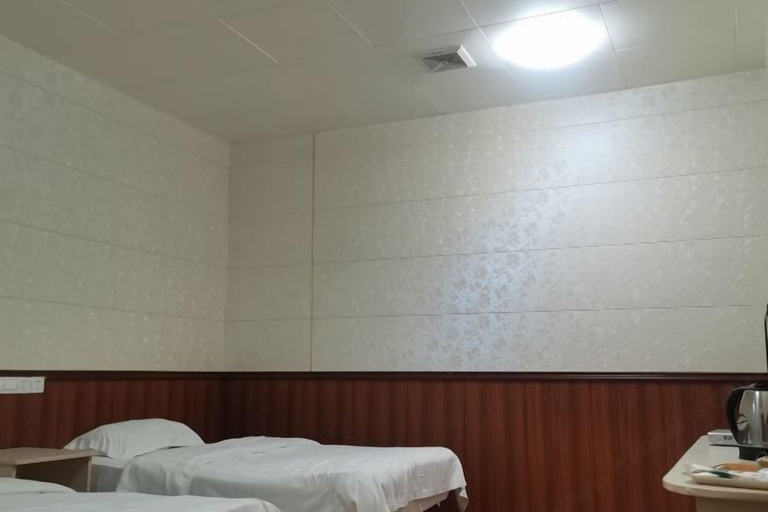 Bedroom 3, Bandung Hotel, Wuzhou