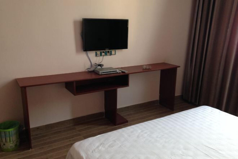 Bedroom 2, Chibi Ancient Wind Hotel, Xianning