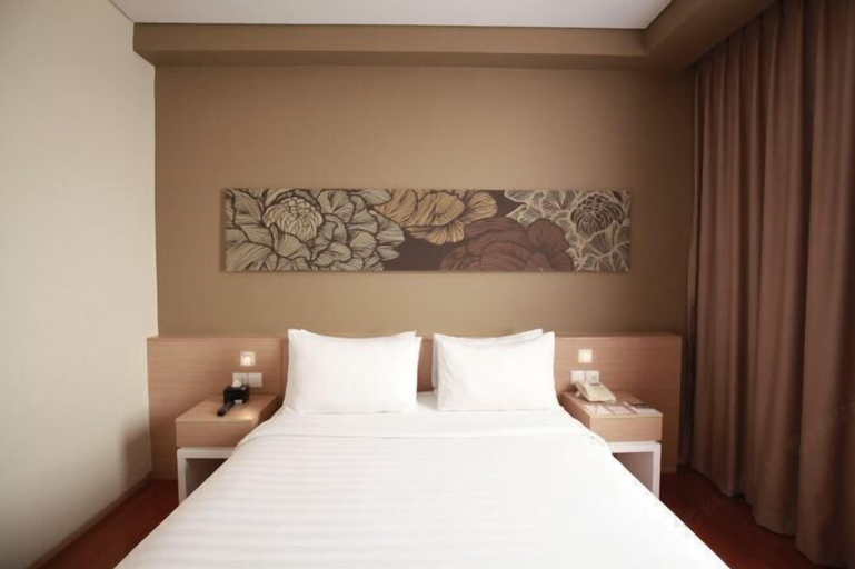 Bedroom 18