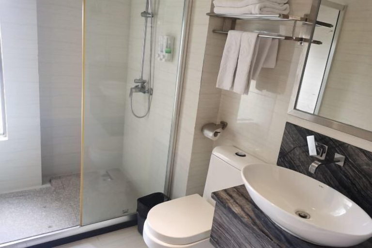 Bathroom 2, Jufu Hotel, Jiangmen