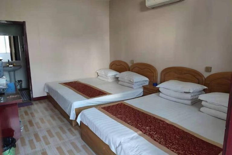 Bedroom 2, Longcheng Hotel, Luliang