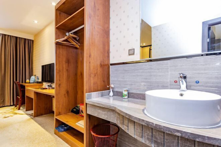 Bathroom 3, Yuanhang Hotel, Tongren