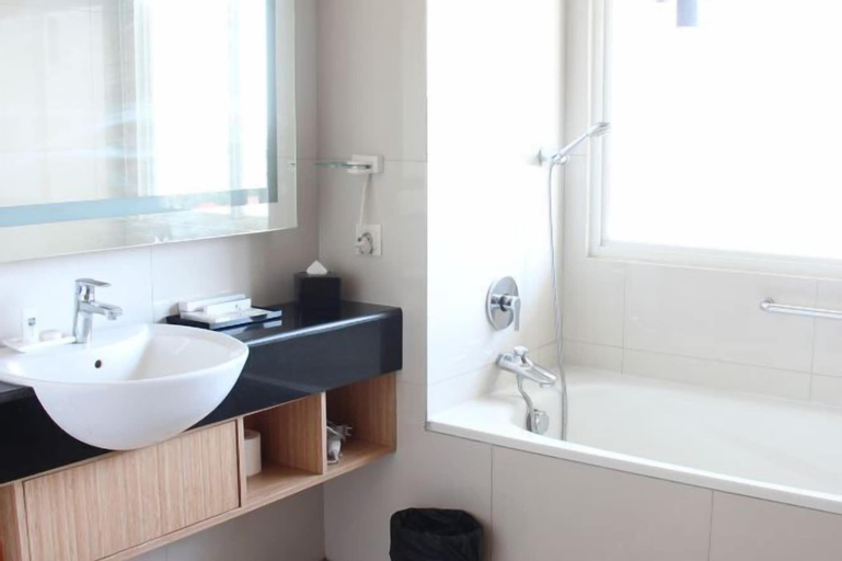 Bathroom 9