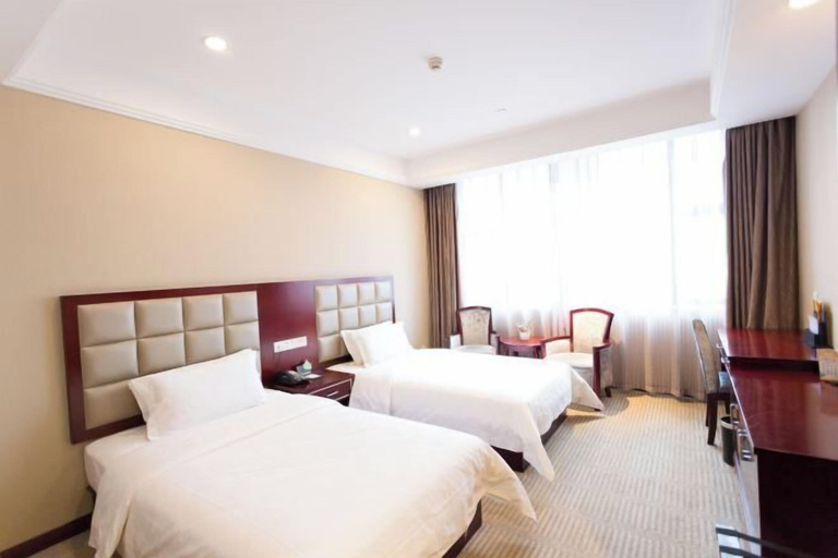 Bedroom 3, Guomao Hotel, Yichang