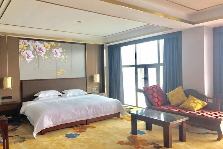 Bedroom 3, Gold Phoenix Hotel, Guilin