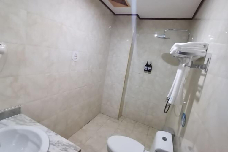 Bathroom 4, TZL Hotel, Huizhou