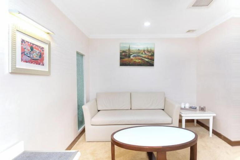 Others 3, L Hotel Zhuhai Gongbei Port Qinglv Road, Zhuhai