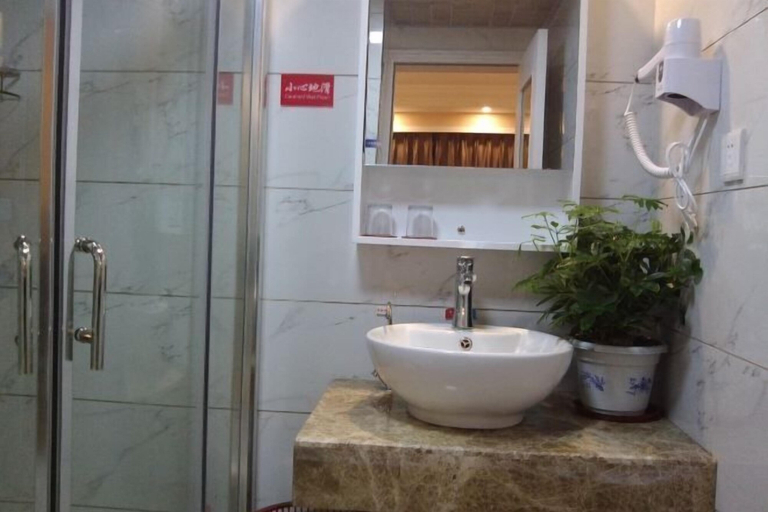 Bathroom 3, Zhuji Hotel Nanxiong, Shaoguan