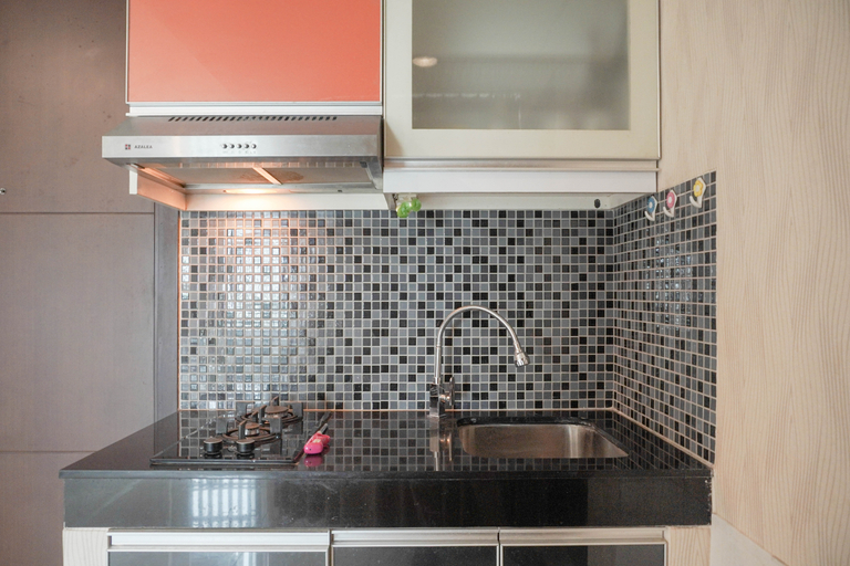 Others 4, Homey and Modern Studio at Sky Terrace Apartment By Travelio, West Jakarta