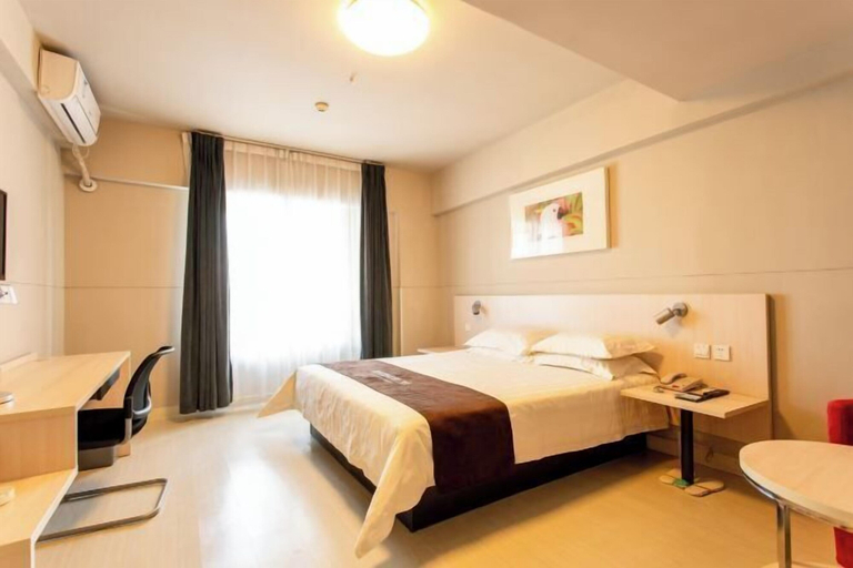 Bedroom 4, Jinjiang Inn (Xianning Yinquan Avenue), Xianning