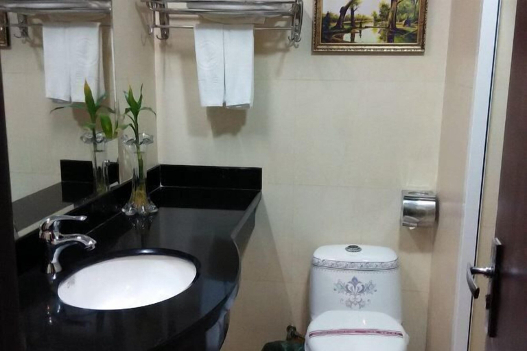 Bathroom, Jinlang Mansion Hotel, Jiangmen