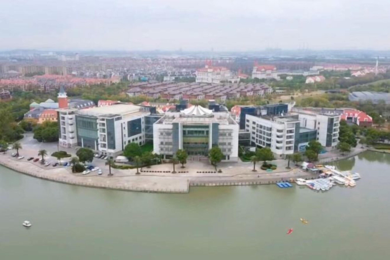 Exterior & Views 2, Lake Malaren Hotel, Shanghai