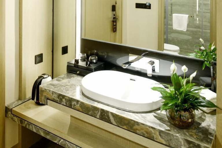 Bathroom 4, Baijia Intercontinental Hotel, Jiujiang