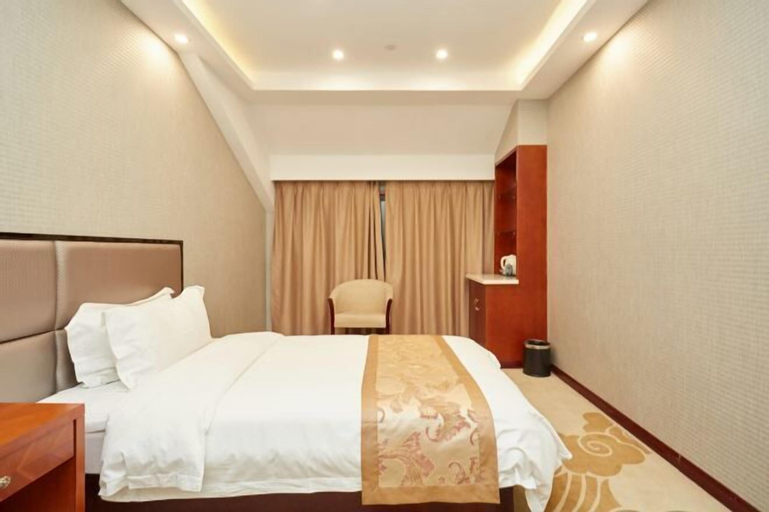 Bedroom 8