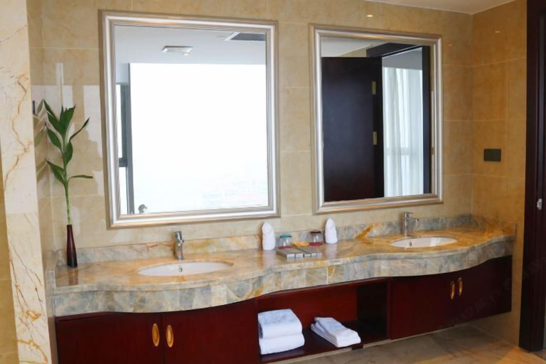Bathroom 3, Lisan Garden Hotel, Jiujiang
