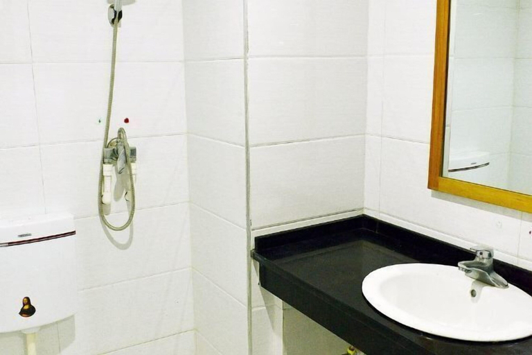 Bathroom 3, Guojia Courtyard Inn, Zhangjiajie