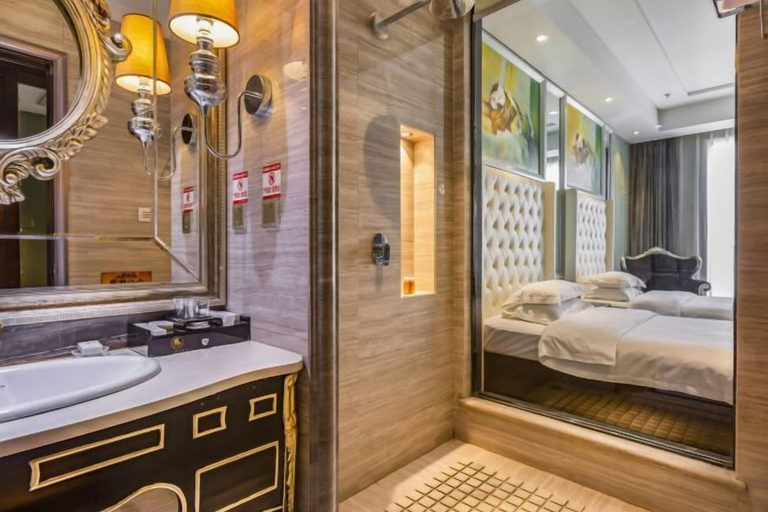 Bathroom 3, Longchang Holiday Hotel, Baoding