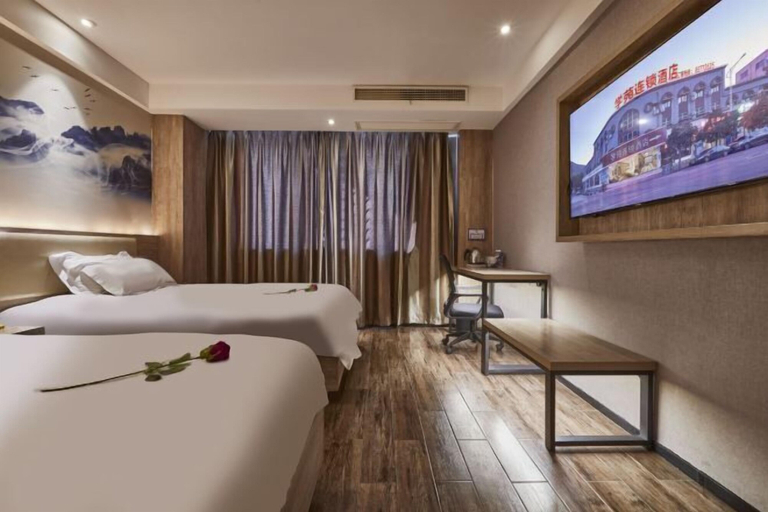 Bedroom 3, Xueyuan Hotel, Wenzhou