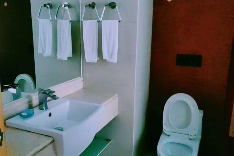 Bathroom 6
