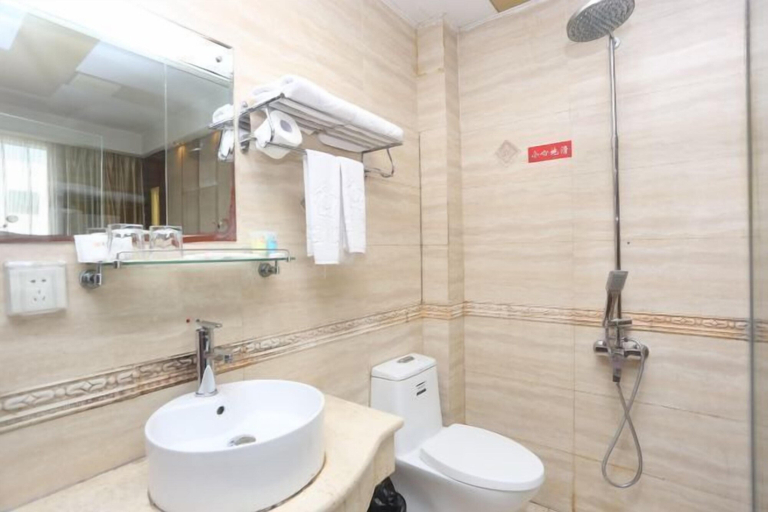 Bathroom 4, Huayuan Hotel, Deyang