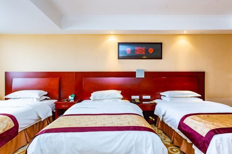 Bedroom 3, Liuzhi Gongkuang Hotel, Liupanshui