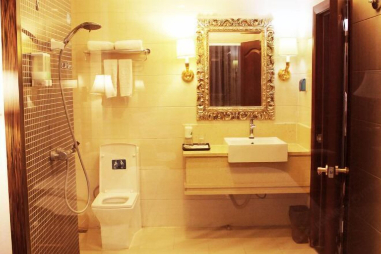 Bathroom 3, Mingdu Boutique Hotel, Hezhou