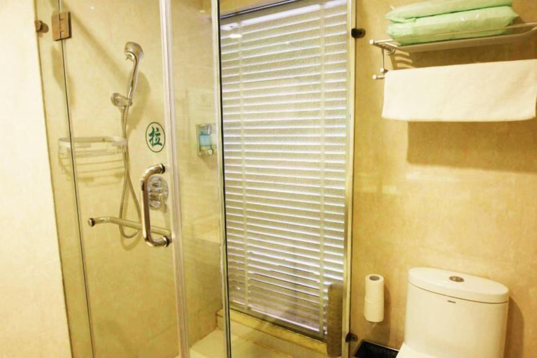 Bathroom 4, Jinhu Hotel, Wuxi