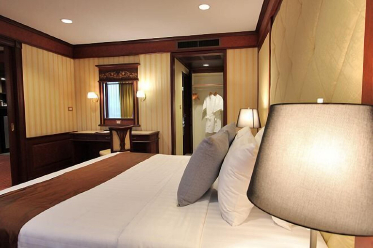 Bedroom 23